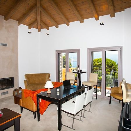 Villa Lepeda'S Pearl à Lixouri Extérieur photo